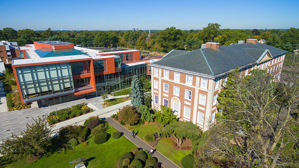 UniversityHubs Exclusive Partner Adelphi University